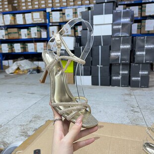Lady Shoes外贸原单女鞋新款方头纯色细高跟带钻一字扣时装凉鞋