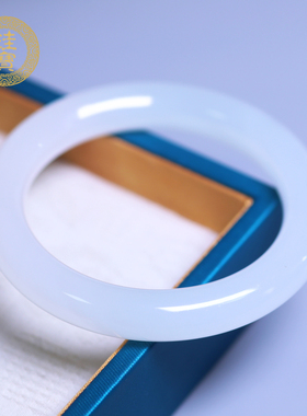 珪宝59mm和田玉羊脂玉胖圆条手镯女款白月光玉镯子天然玉石带证书