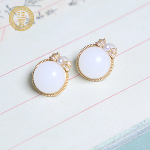 珪宝和田玉羊脂玉18K金蛋面耳钉女款山流水耳饰天然玉石简约轻奢