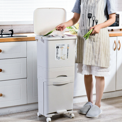 【日本热卖】厨房垃圾桶可免弯腰