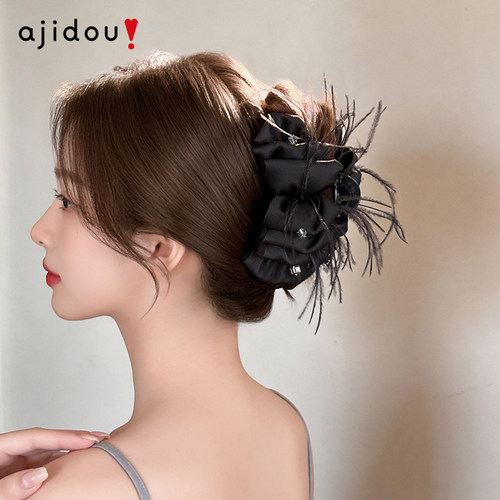 AJIDOU阿吉豆羽毛鲨鱼夹优雅