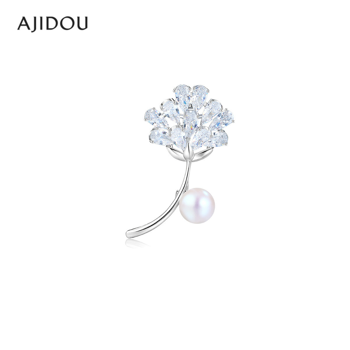 AJIDOU阿吉豆胸针女款优雅花朵夸张配饰银色精致小众百搭礼服胸花