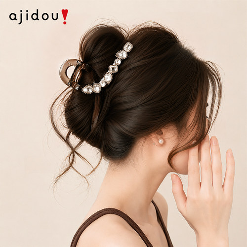 AJIDOU阿吉豆发饰女咖色珍珠发夹