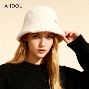 AJIDOU阿吉豆帽子女款 白色毛绒设计感秋冬保暖帽显脸小盆帽渔夫帽