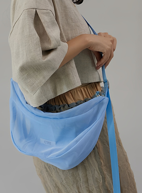 【4折福利】casselini小众透明感尼龙网纱休闲健身运动包斜挎包女