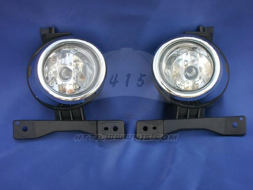 适用于 hiace200系 丰田海狮2005-2009 货VAN 前保险杠雾灯 电镀