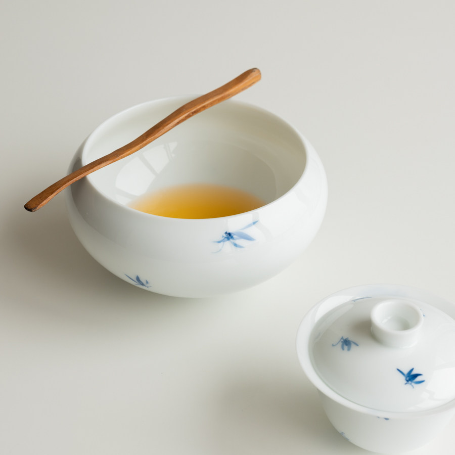 蝴蝶兰系列 手绘釉下彩兰花 白瓷水盂 桌面茶台废水缸茶渣桶水洗,餐饮具,茶台废水/渣桶,淘宝优惠券,粉丝福利购,淘宝优惠卷