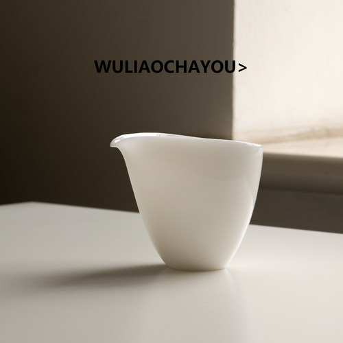 无聊茶友白瓷异形公道杯功夫茶具创意公杯家用茶海单个分茶器
