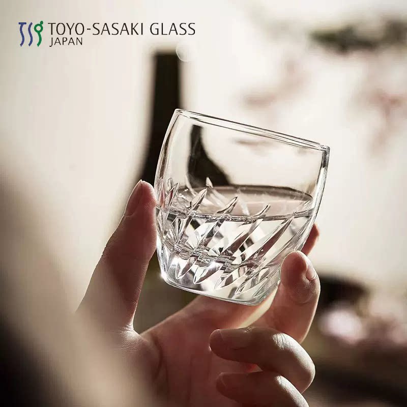 东洋佐佐木刻花白酒杯烈酒杯