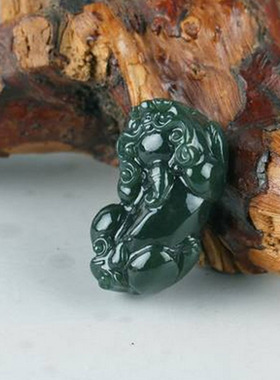 天然挂件貔貅项链玉坠送证书