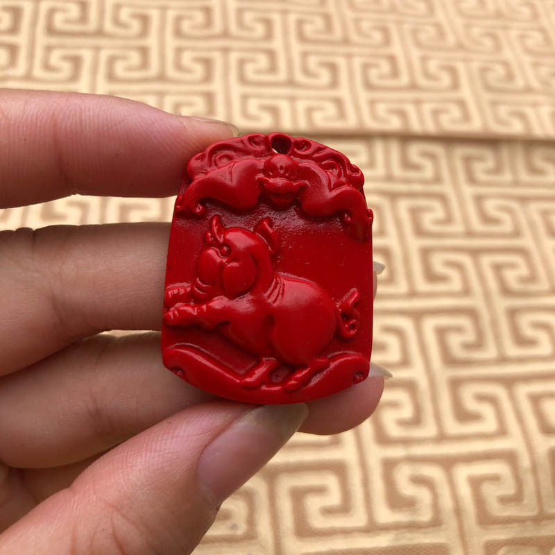 玉佩天然朱砂本命年证书生肖猪