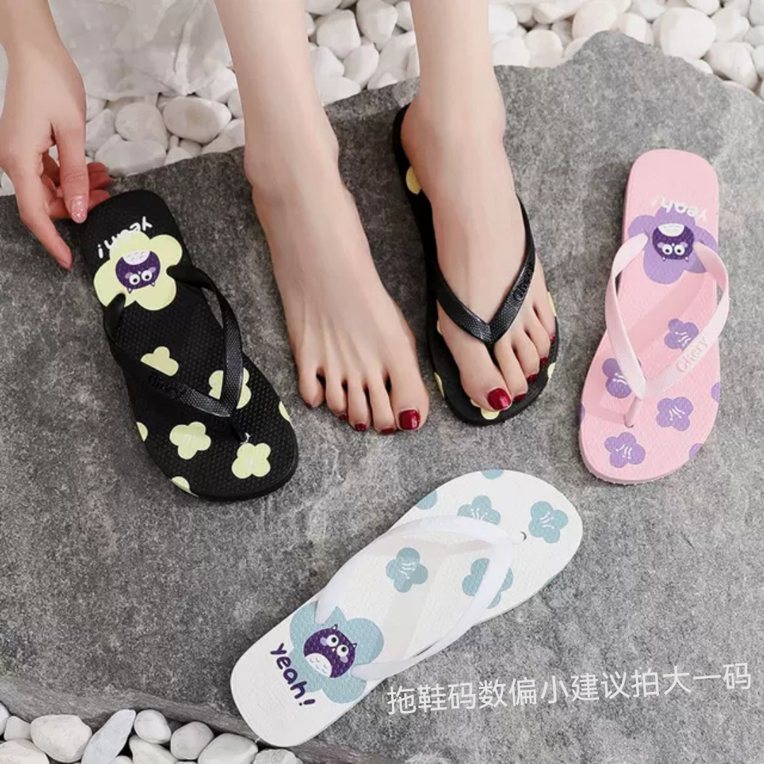 拖鞋女凉拖黑色可爱平底白色沙滩防滑夹脚人字拖