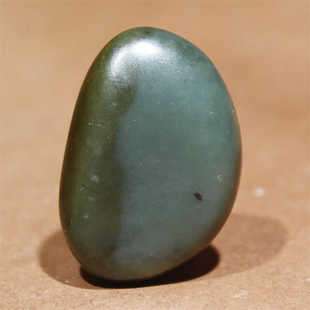 16克沙枣青吊坠籽男女新疆和田玉天然玉石挂件籽雕刻作料修型青玉