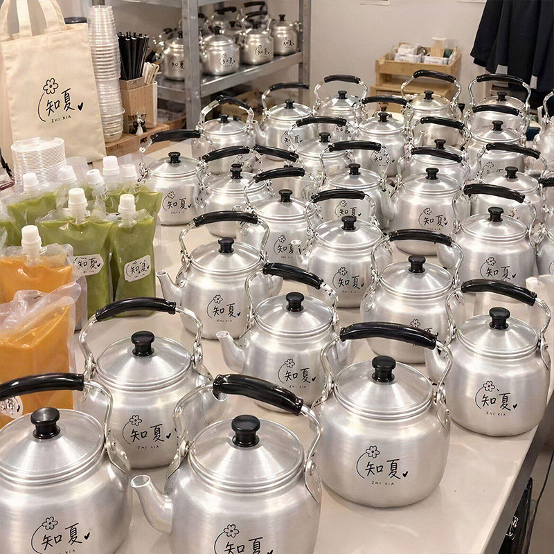 蛋糕店同款！水吊子奶茶蛋糕壶老式铝壶网红饮品店拍照引流小神器