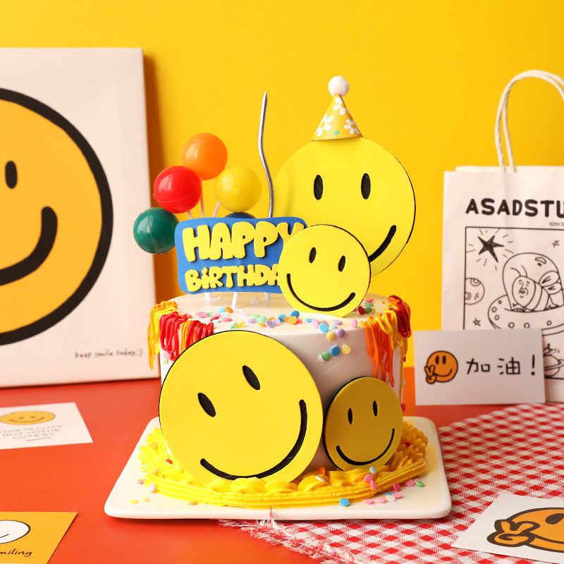 网红ins风eva笑脸圆形生日蛋糕插牌 复古emoji表情生日帽蛋糕插件