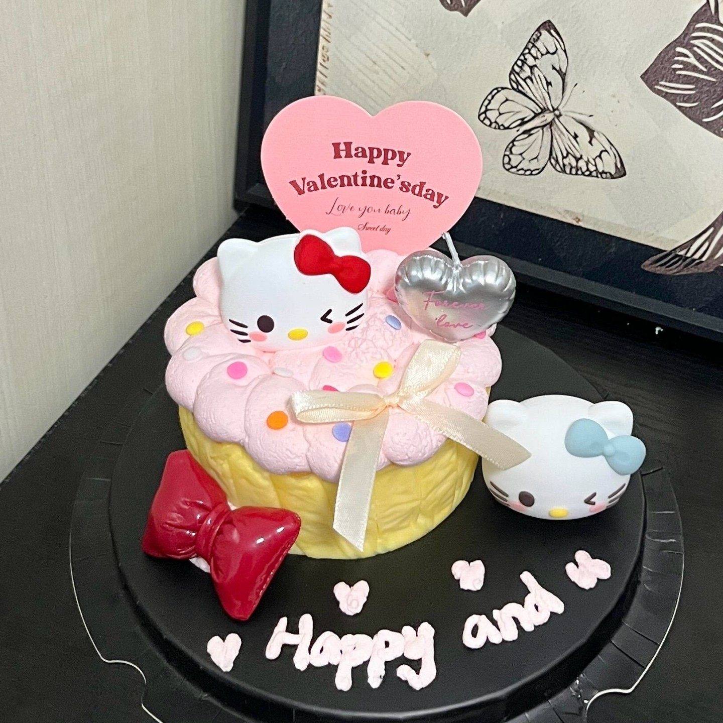 网红2.14情人节helloKitty蛋糕装饰爱心卡片蝴蝶结kt烘焙装扮摆件,节庆用品/礼品,节日装扮用品,淘宝优惠券,粉丝福利购,淘宝优惠卷