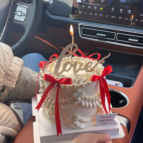 2025情人节蛋糕装饰摆件木质love插牌蝴蝶结丝带告白甜品烘焙插件