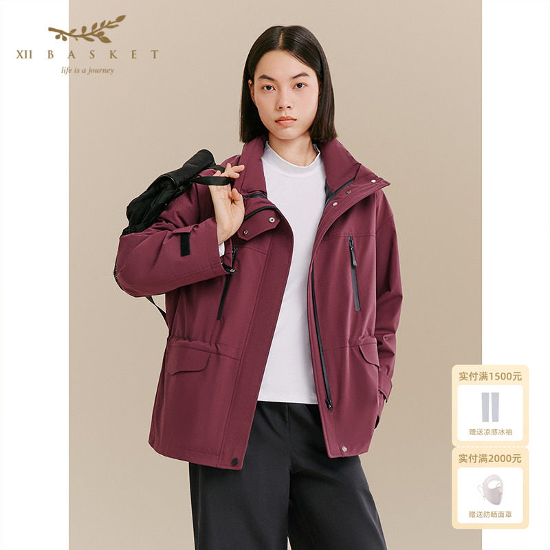 十二篮专选户外羽绒服冲锋衣女休闲保暖连帽运动外套冬季