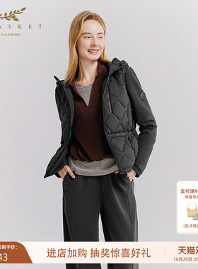 十二篮绗缝拼接连帽棉服