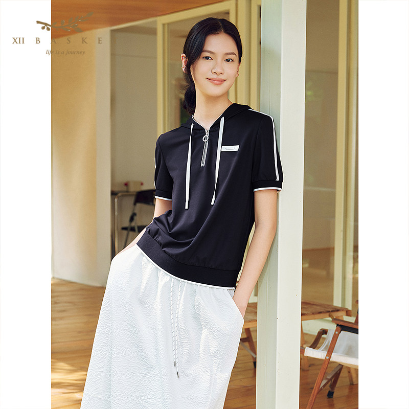 十二篮专选时尚运动休闲宽松显瘦高级感连帽套头卫衣女夏季