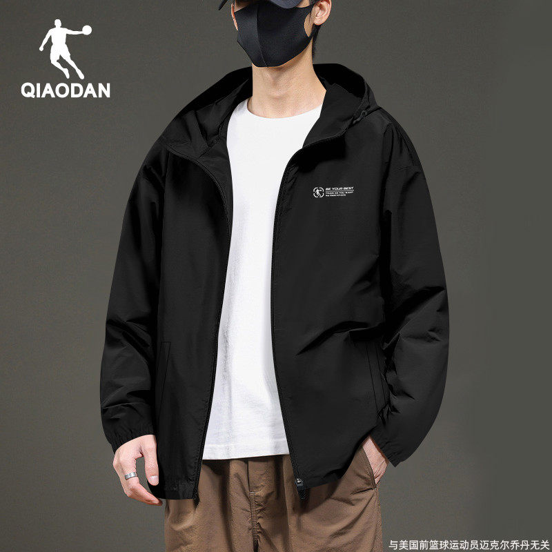 乔丹风衣外套男黑色防泼水冲锋衣2025秋季新款官方运动服男士上衣