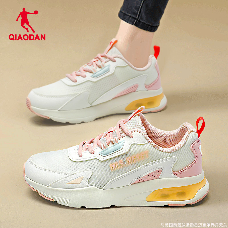 乔丹女鞋网面透气跑步鞋