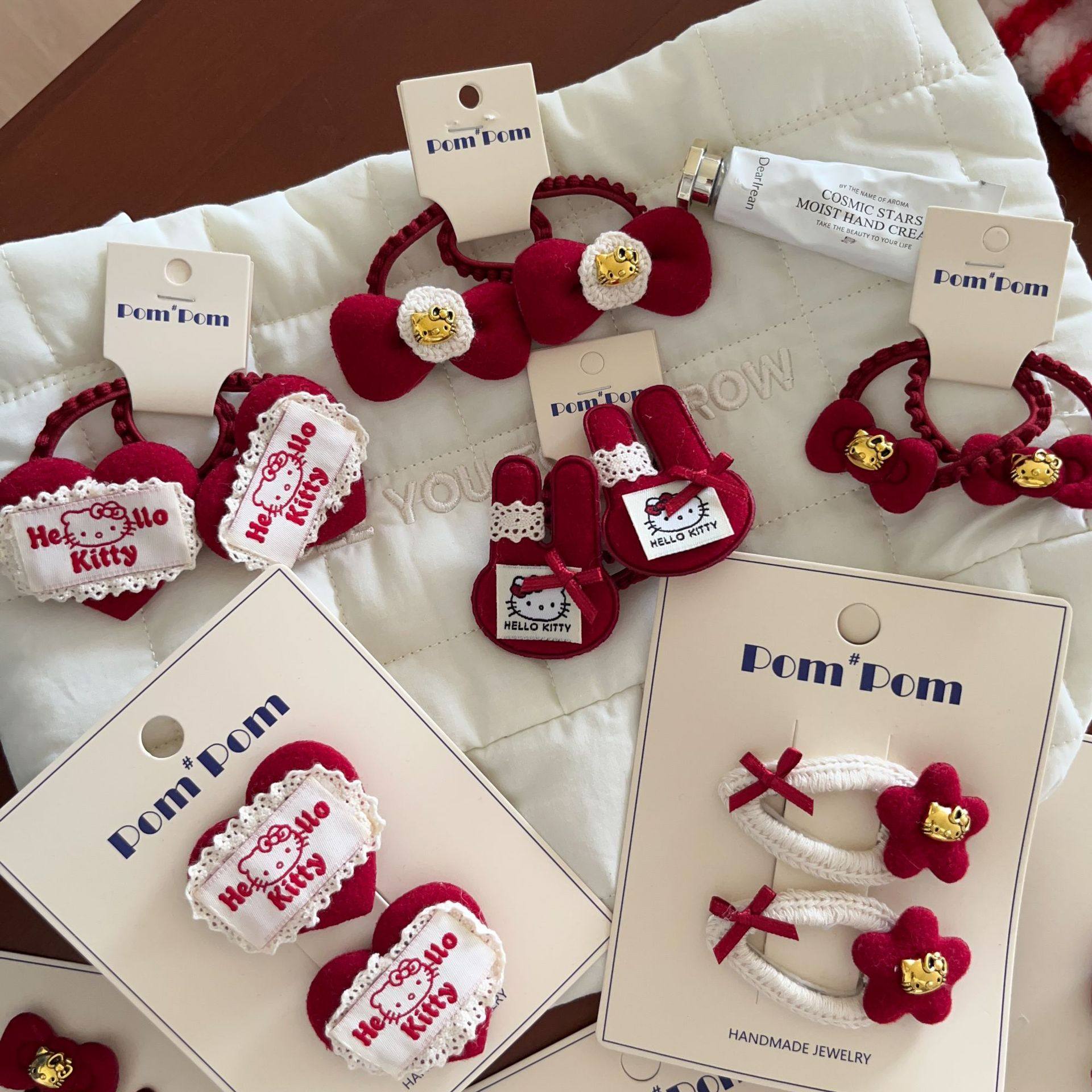 圣诞新年红可爱布标kt蝴蝶结爱心发绳发圈精致bb夹侧边夹发夹发卡,童装/婴儿装/亲子装,发饰,淘宝优惠券,粉丝福利购,淘宝优惠卷