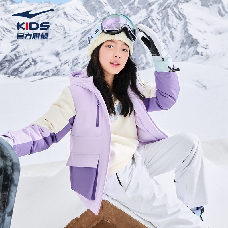 75%绒子含量，蓬松轻盈，轻松锁住暖空气