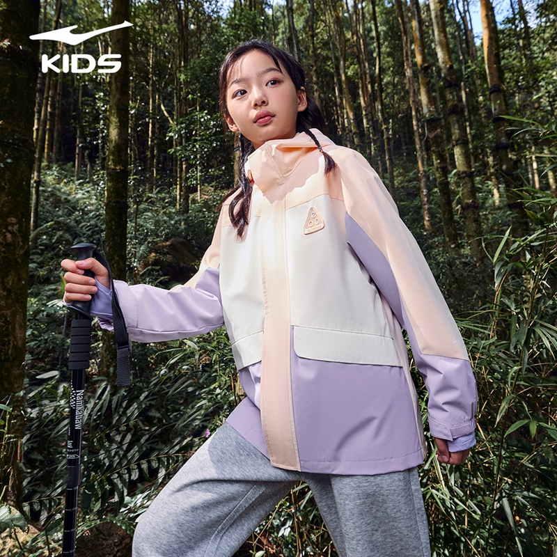 鸿星尔克童装儿童外套男童连帽