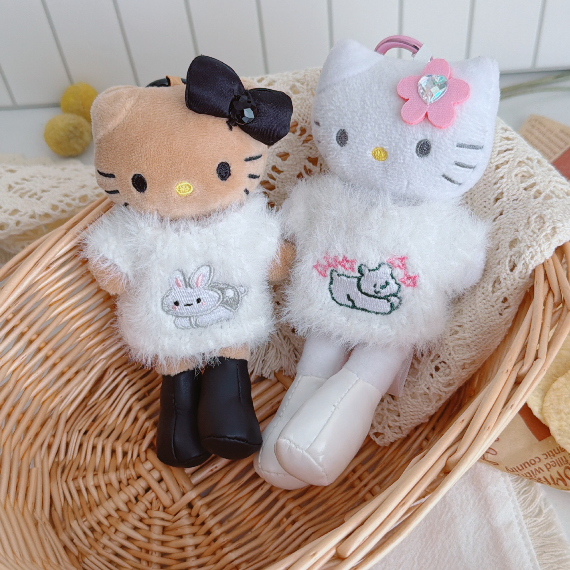 【仅娃衣】娃娃毛线可爱卡通白色毛绒绒毛衣适配长腿KT玩偶公仔