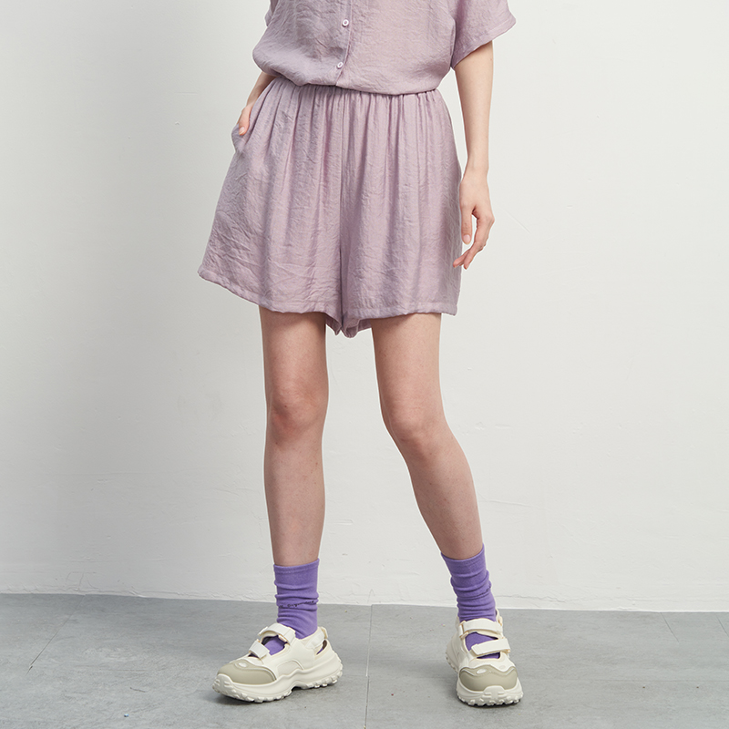 UGIZ韩版休闲百搭显瘦短裤