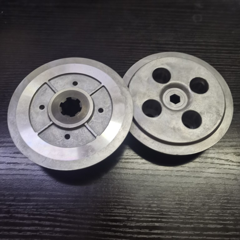 适用雅马哈天剑王YBR250 飞致YS250 JYM250 离合器小鼓 压板 盖板