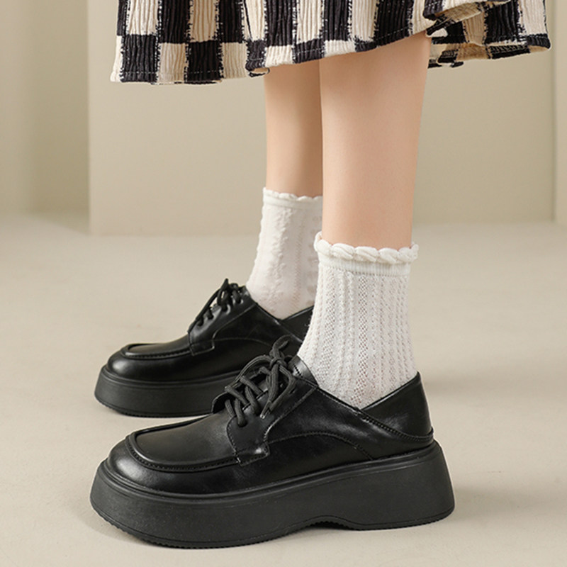 白色玛丽珍小皮鞋袜子夏天搭配中筒袜女jk百搭英伦风花边猪腰子鞋