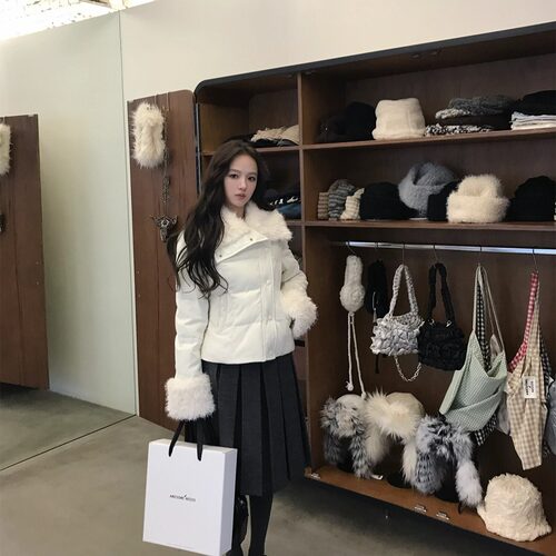 neurcz 初雪刊本 韩版显瘦羽绒服女冬季短款修身保暖白色外套
