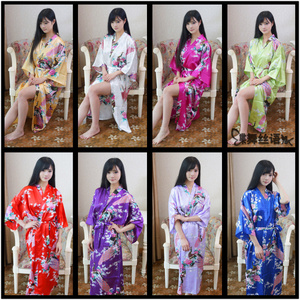 包邮大码春夏女士花卉孔雀丝绸睡袍 中袖仿真丝睡衣加长和服浴袍