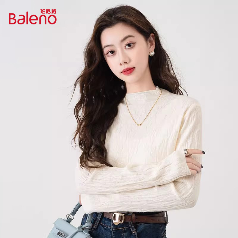 班尼路长袖简约气质打底衫