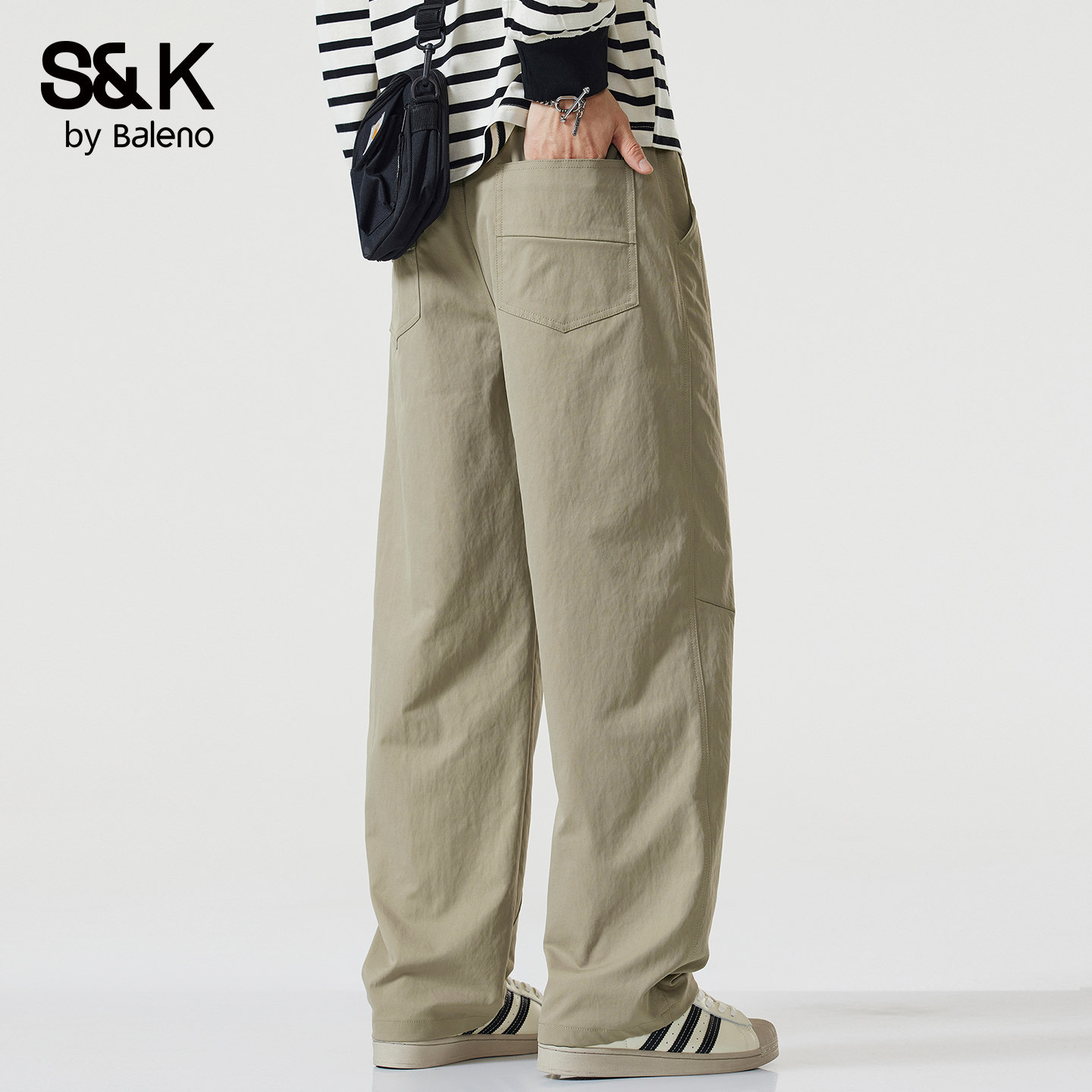 班尼路秋季新款宽松运动休闲裤男