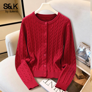 班尼路S&K系列红色毛衣女款2026新款冬季内搭上衣保暖针织衫开衫M