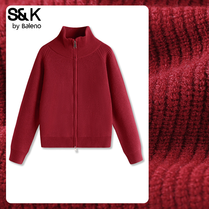班尼路S&K系列红色立领针织开衫外套女2025秋冬新款亲肤百搭毛衣Q
