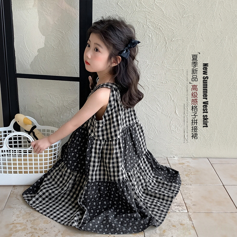 女童连衣裙夏装2025新款儿童夏季挂脖公主裙森系女孩绝美格子裙子