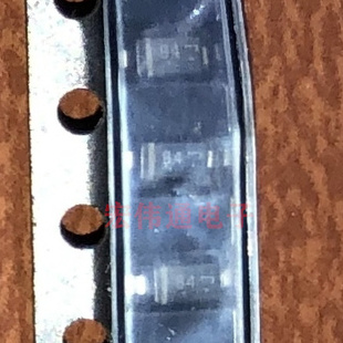 进口原字原脚 MBR0540T1G丝印B4 SOD123