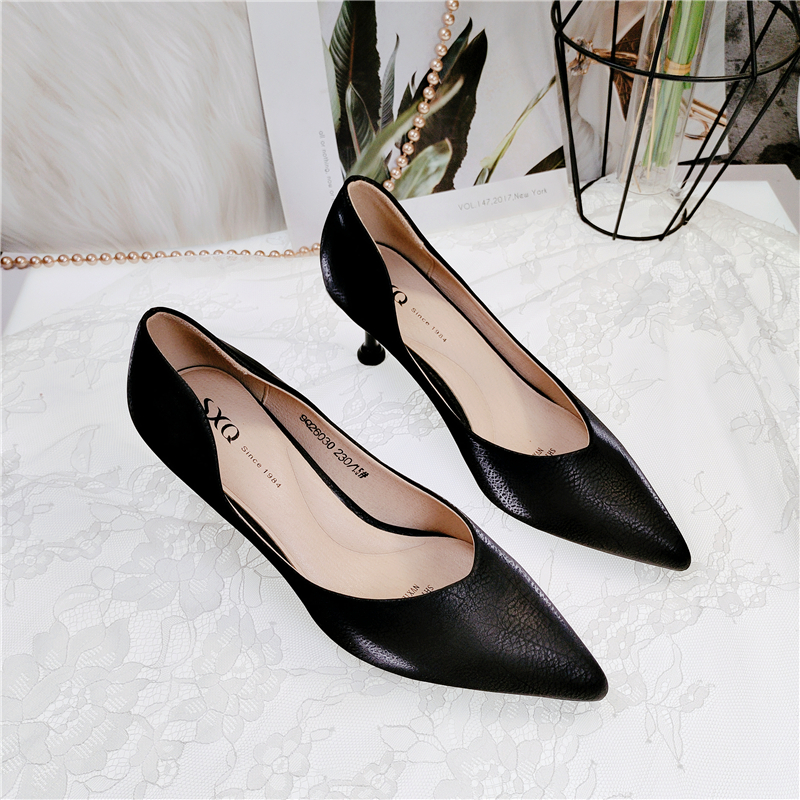 专柜撤柜尖头高跟工作鞋