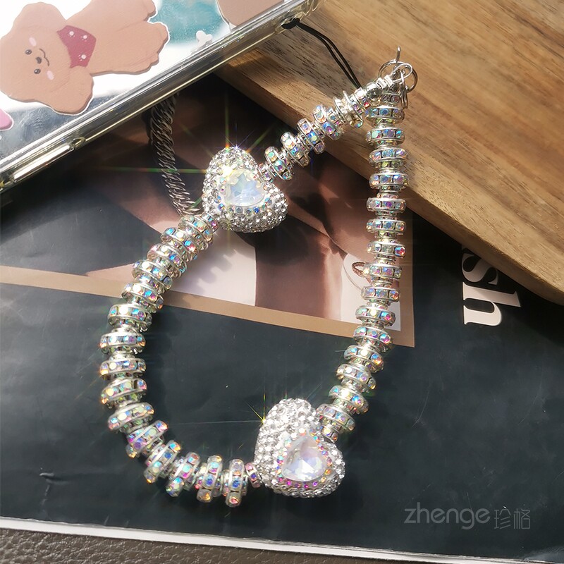 手机挂绳短款手腕挂件镶钻爱心挂链绳轻奢闪钻手机链日韩奢华高级感女生手机壳通用结实耐用手工串珠挂饰新款