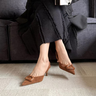 2026春夏新款名媛风性感包头凉鞋女细跟后绊带气质尖头方扣高跟鞋