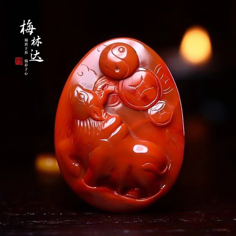Melinda/梅林达【坤灵】天然南红玛瑙吊坠苏工精雕生肖牛玉石挂件