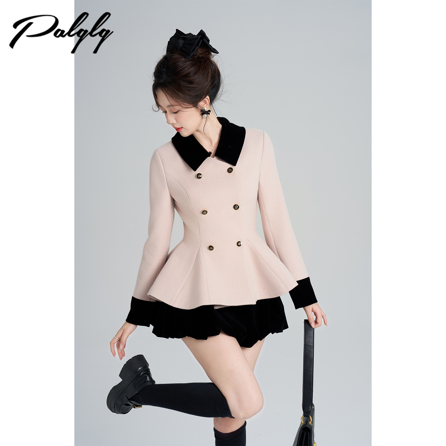 富家千金风粉色短款毛呢外套女