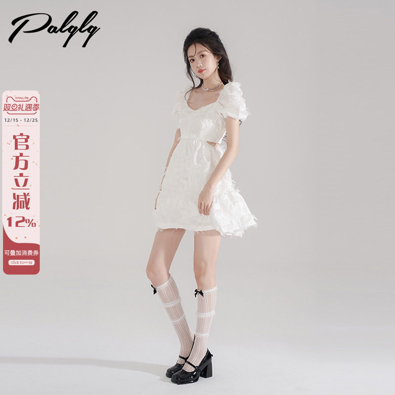 小香风白色方领泡泡袖连衣裙女