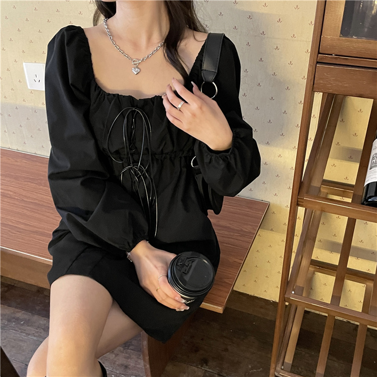 Real price ~ 2021 New Retro Hepburn Style Sexy thin temperament square neck lace up long sleeve small black dress