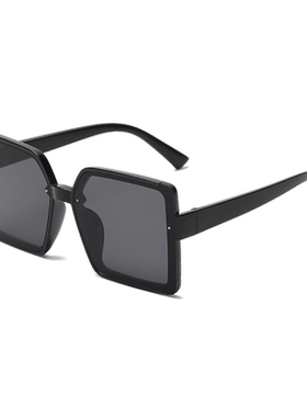 【亏本清仓】墨镜夏显脸小太阳镜防紫外线舒适复古黑框茶色眼镜潮