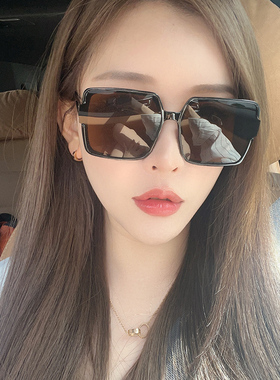男防墨镜大脸显瘦强光女